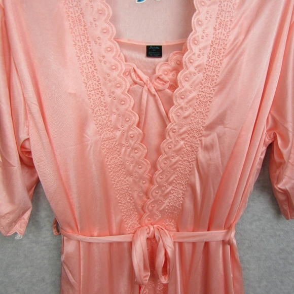 Two Piece Chamise and Robe / Night Gown Set Pink - Picture 3 of 6